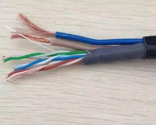 监控布线中网线与电源线干扰问题及单网线摄像机接入数量详解